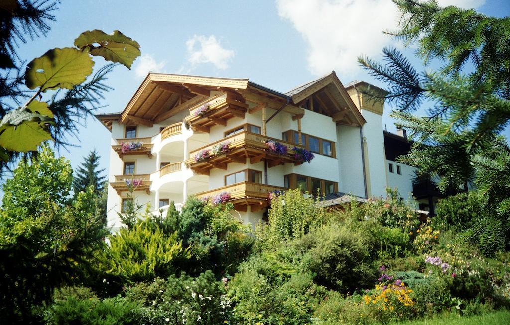 Landhotel Eva キルヒベルク・イン・チロル エクステリア 写真