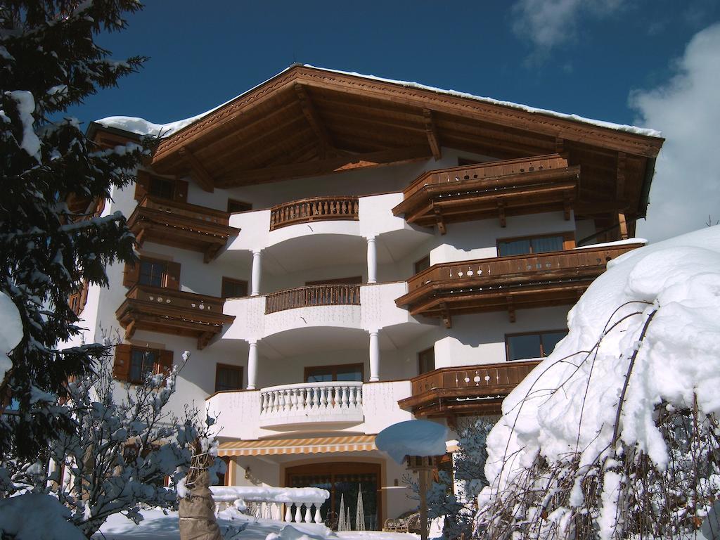 Landhotel Eva キルヒベルク・イン・チロル エクステリア 写真