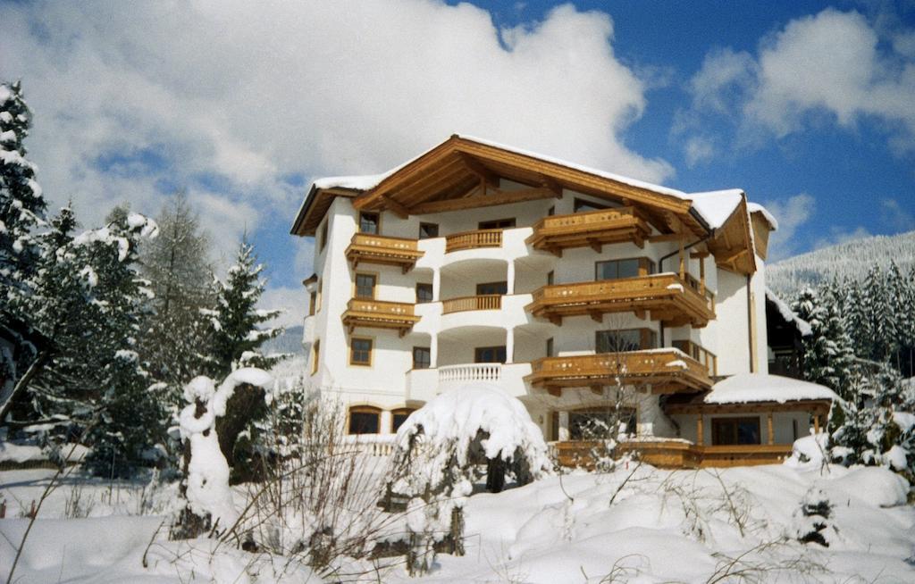 Landhotel Eva キルヒベルク・イン・チロル エクステリア 写真